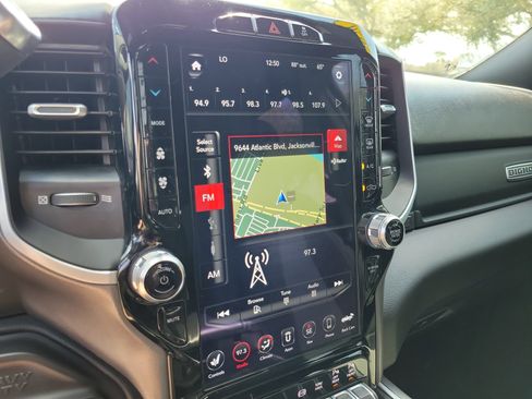 Used 2020 RAM 3500 Big Horn w/ Level 2 Equipment Group image 17