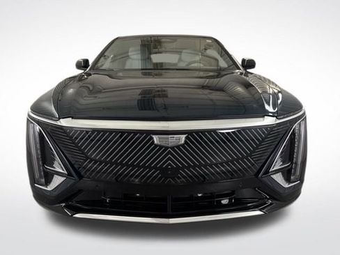 New 2025 Cadillac Lyriq Luxury image 14