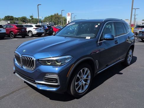 Used 2020 BMW X5 xDrive40i w/ Premium Package AWD/4WD image 3
