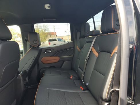 New 2026 GMC Canyon AT4 w/ AT4 Premium Package AWD/4WD image 10