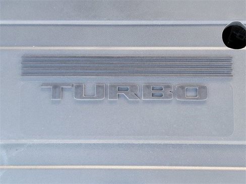 Used 2023 Buick Envision Essence image 7