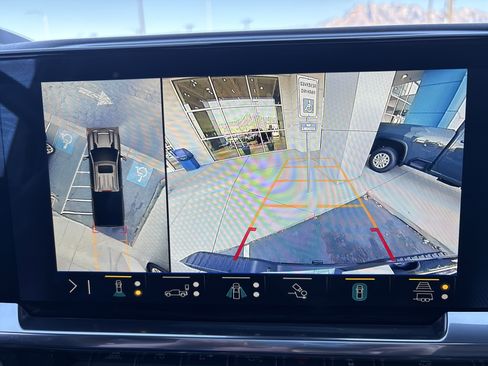 Used 2024 Chevrolet Silverado 3500 High Country w/ Technology Package image 23