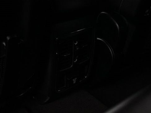 Used 2022 Jeep Grand Cherokee Laredo X image 24