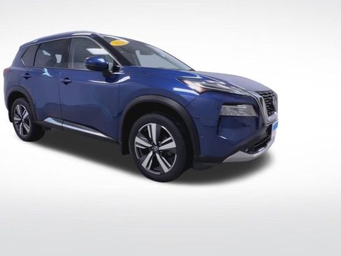 Used 2021 Nissan Rogue Platinum AWD/4WD image 2