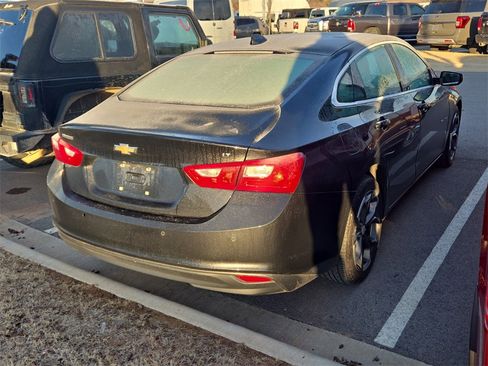 Used 2024 Chevrolet Malibu LT image 3