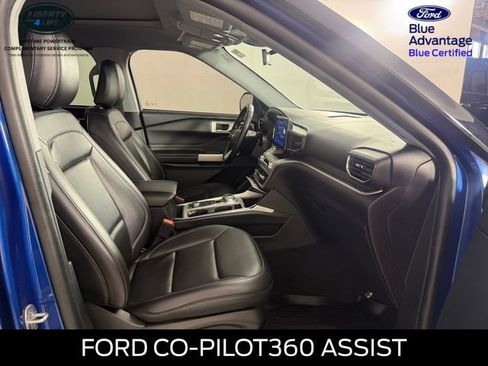 Used 2022 Ford Explorer XLT w/ Equipment Group 202A AWD/4WD image 19