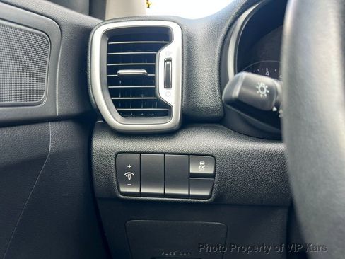 Used 2019 Kia Sportage LX image 10