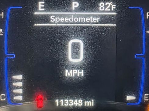Used 2020 Chrysler Pacifica Touring-L FWD image 37