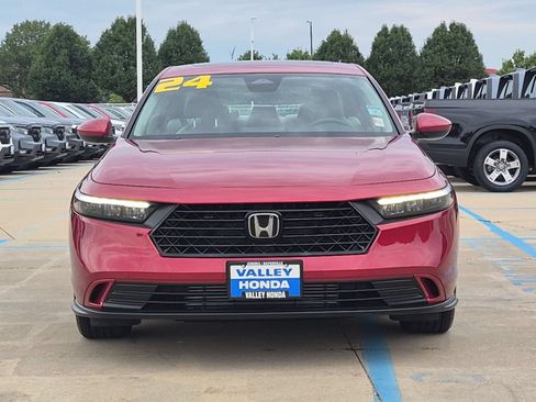 Used 2024 Honda Accord EX image 3