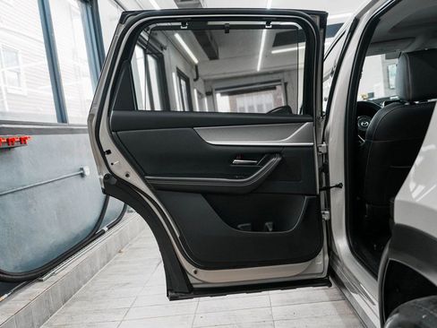 Used 2024 MAZDA CX-90 Plug-In Hybrid w/ Preferred image 13