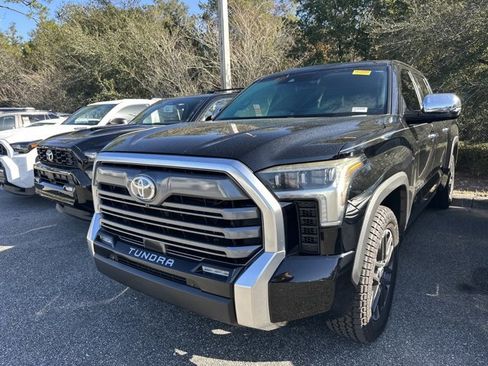 Used 2022 Toyota Tundra Limited image 4