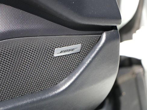 Used 2021 Porsche Taycan RWD image 19