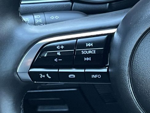 Used 2024 MAZDA MAZDA3 s image 22