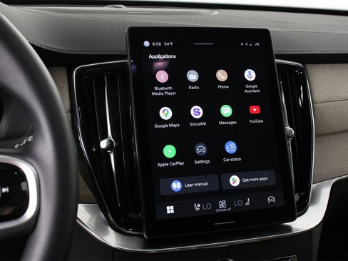 Certified 2025 Volvo XC90 B6 Plus w/ Protection Package Premier image 9