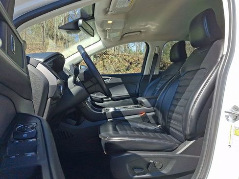 Used 2023 Ford Edge SEL AWD/4WD image 13
