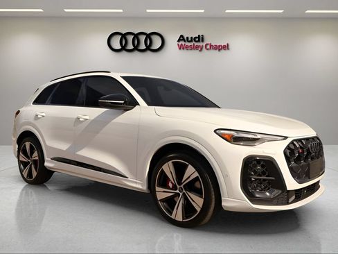 New 2026 Audi SQ5 Premium Plus AWD/4WD image 7