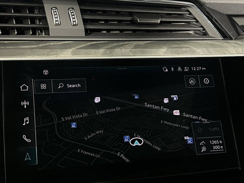 Used 2023 Audi e-tron Premium w/ Convenience Plus Package image 20