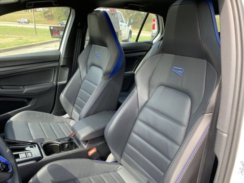 Used 2024 Volkswagen Golf R AWD/4WD image 18