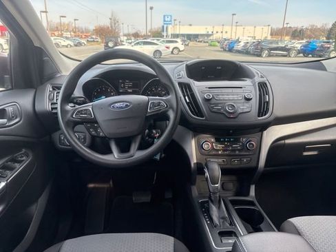 Used 2018 Ford Escape SE w/ Ford Safe & Smart Package image 13