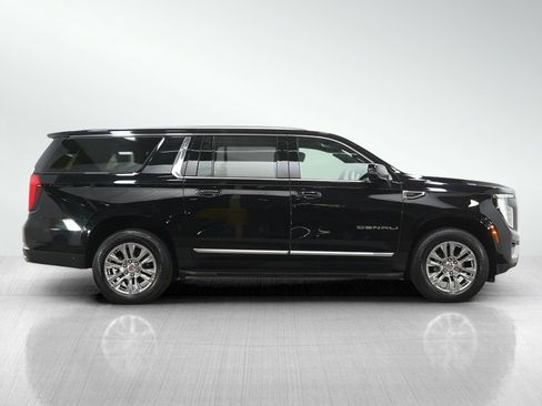 Used 2025 GMC Yukon XL Denali AWD/4WD image 6