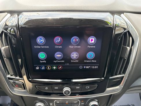 Used 2021 Chevrolet Traverse LT AWD/4WD image 24
