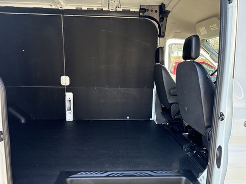 Used 2023 Ford Transit 250 Medium Roof w/ Load Area Protection Package image 32