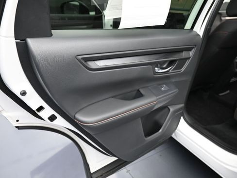 Used 2026 Honda CR-V Sport image 11