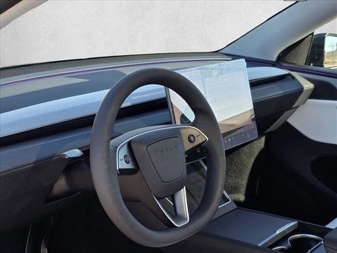Used 2026 Tesla Model Y Premium image 13