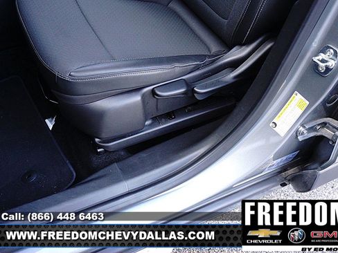 Certified 2025 Buick Encore GX Preferred FWD image 29