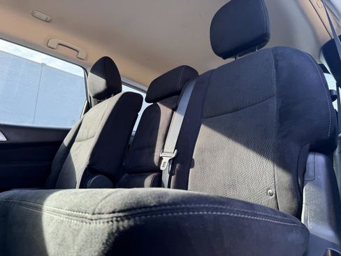 Used 2015 Nissan Pathfinder SV w/ Cargo Package image 10