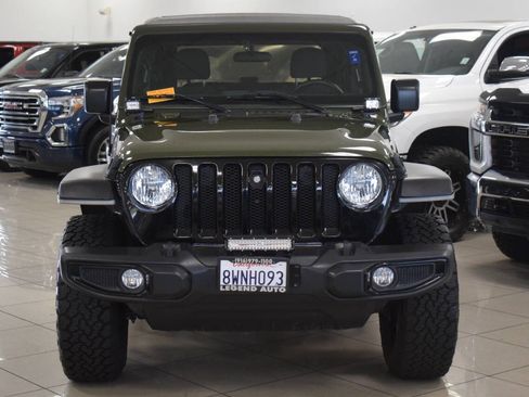 Used 2021 Jeep Wrangler Sport image 3