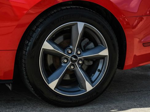 Used 2015 Ford Mustang Coupe w/ Equipment Group 051A RWD image 40
