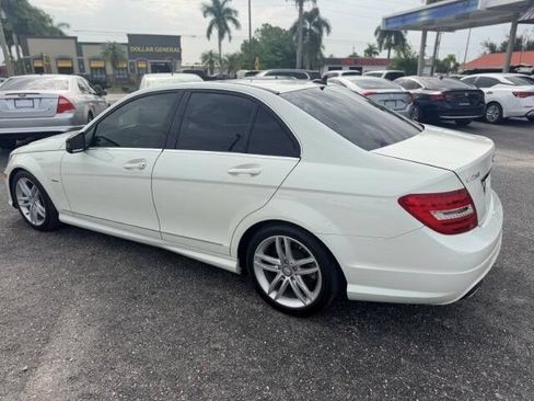 Used 2012 Mercedes-Benz C 250 Sedan w/ Comand Single Disc Pkg image 6