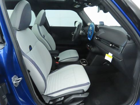 Used 2026 MINI Cooper 4-Door Hardtop FWD image 27