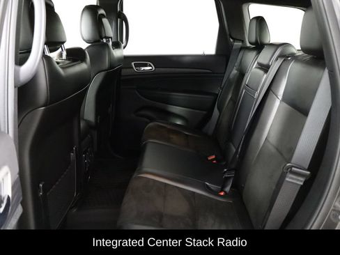 Used 2020 Jeep Grand Cherokee Laredo w/ Laredo X Package RWD image 16