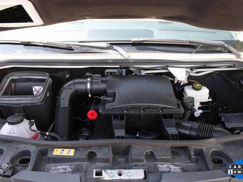 Used 2021 Mercedes-Benz Sprinter 144 Cargo image 10