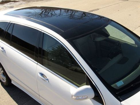 Used 2008 Mercedes-Benz R 320 CDI 4MATIC w/ P2 Pkg image 16