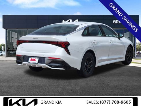 New 2026 Kia K5 LXS FWD image 5