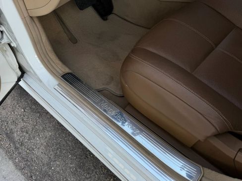 Used 2009 Mercedes-Benz S 550 image 35