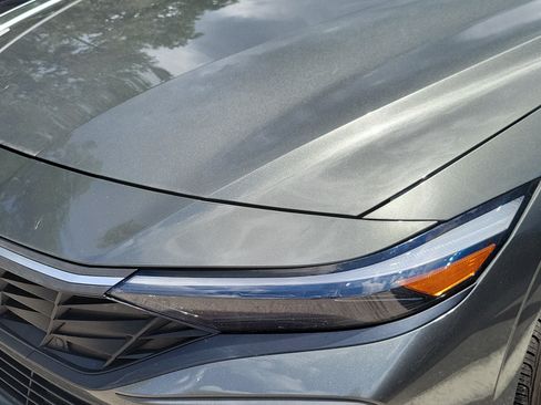Used 2024 Hyundai Elantra SEL FWD image 8