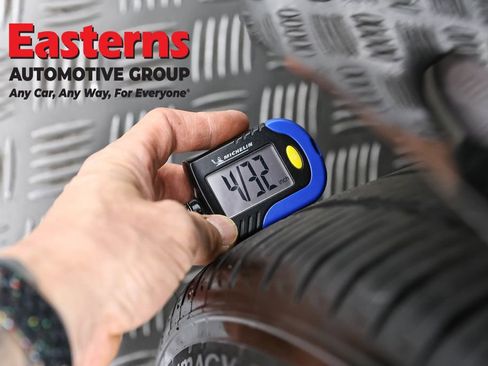 Used 2023 Tesla Model 3 Standard Range image 26