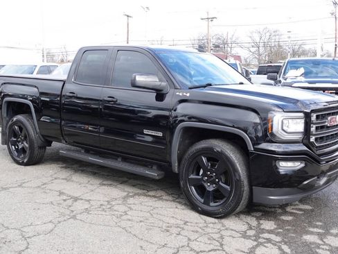 Used 2017 GMC Sierra 1500 Base 4x4 4dr Double Cab 6.5 ft image 4