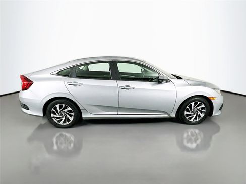 Used 2016 Honda Civic EX image 17