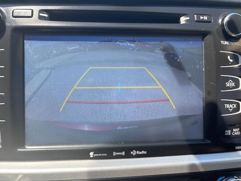 Used 2016 Toyota Highlander Limited Platinum AWD/4WD image 25