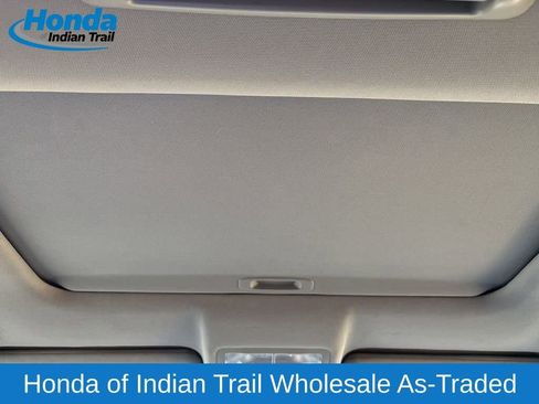 Used 2014 Toyota Highlander Limited image 22