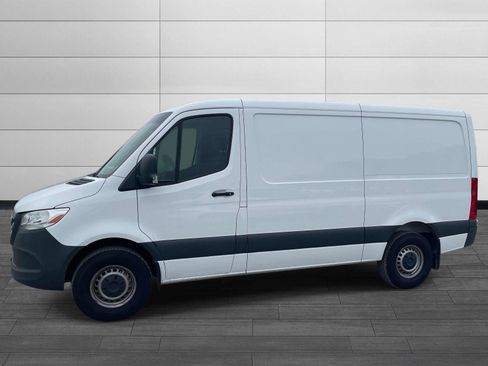 Used 2024 Mercedes-Benz Sprinter 2500 image 6