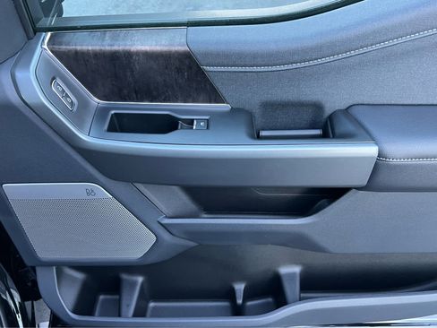 New 2026 Ford F350 Lariat w/ Black Appearance Package image 18