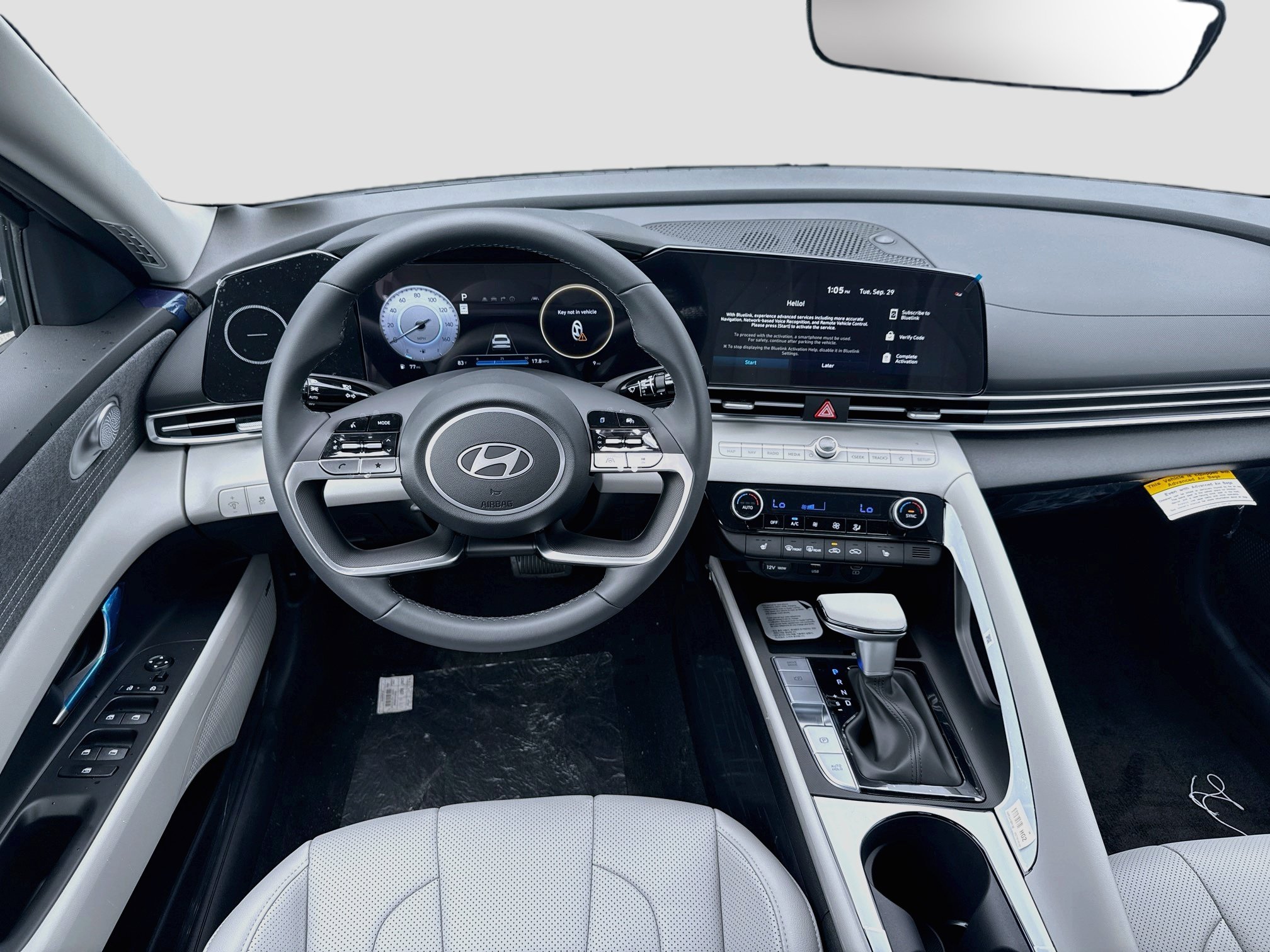 New 2026 Hyundai Elantra Limited FWD image 15