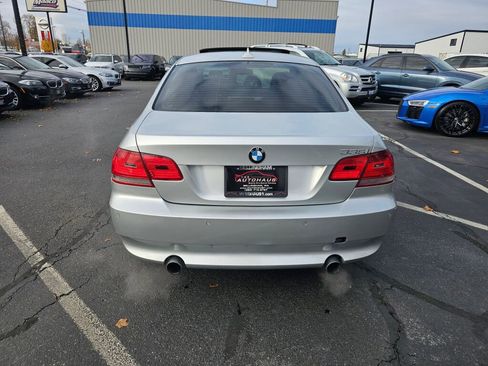 Used 2007 BMW 335i Coupe image 4