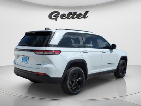 Used 2023 Jeep Grand Cherokee Limited w/ Luxury Tech Group II RWD image 5